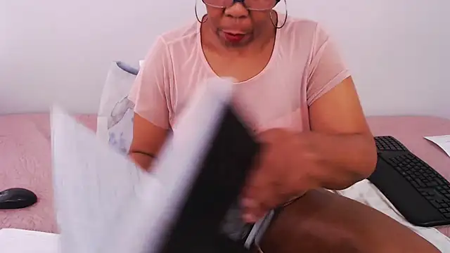 SuperNova40 online show from January 15, 2026, 4:39 am