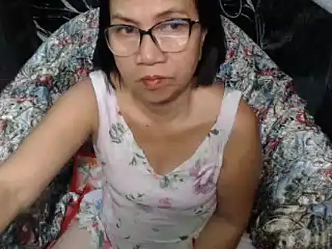 ASIANDOLLY4U online show from October 31, 2025, 1:06 am
