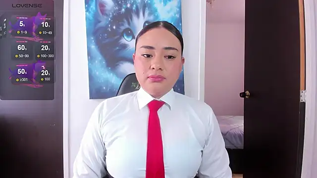 Snapshot of ReyleDoll chatting on June 12, 2026, 7:13 pm ReyleDoll online show from June 12, 2026, 7:13 pm