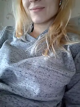 YogisticJuli666 online show from March 17, 2025, 4:51 am