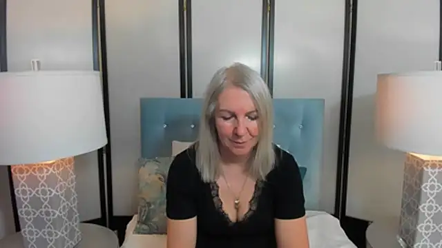 Snapshot of EricaTop chatting on February 28, 2026, 6:14 am EricaTop online show from February 28, 2026, 6:14 am