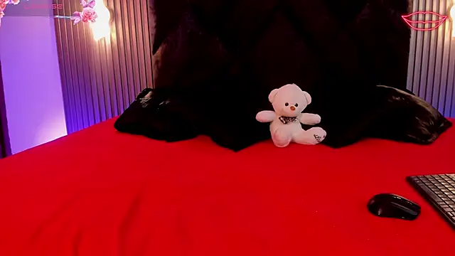 Snapshot of Zafira_Alabi chatting on October 22, 2025, 3:45 pm Zafira Alabi online show from October 22, 2025, 3:45 pm