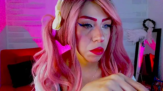 sky girl1 online show from November 26, 2025, 6:58 am