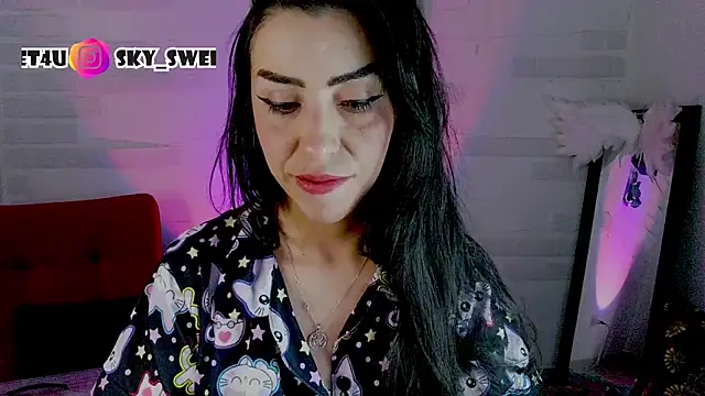 sky girl1 online show from December 17, 2025, 3:12 am