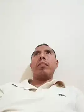 Snapshot of desnudo_Sexoxo chatting on January 6, 2025, 2:15 am desnudo Sexoxo online show from January 6, 2025, 2:15 am