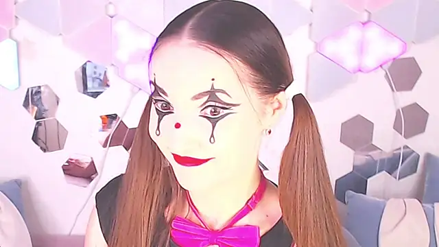 LexiKiss online show from December 20, 2025, 11:01 pm