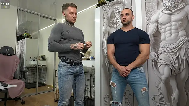 Snapshot of NickHOWLEN chatting on December 2, 2025, 2:34 pm NickHOWLEN online show from December 2, 2025, 2:34 pm