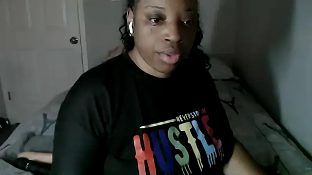 Sexymona1218 online show from October 29, 2025, 5:14 pm