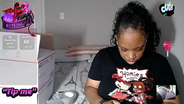 Sexymona1218 online show from November 6, 2025, 4:41 pm