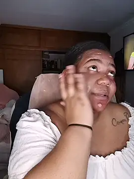 Daddys girl1 online show from October 29, 2025, 12:24 am