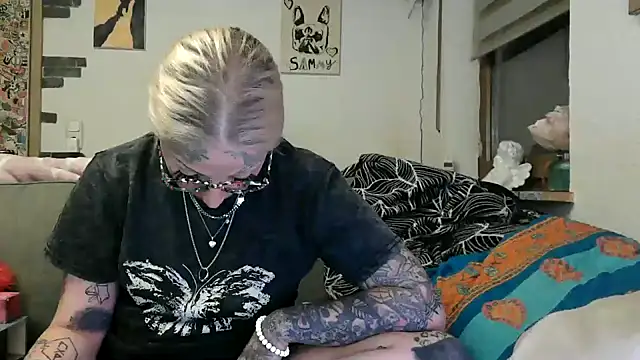 Snapshot of RoxxyInk chatting on May 31, 2026, 12:08 am RoxxyInk online show from May 31, 2026, 12:08 am