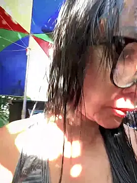 sweetieme online show from October 31, 2025, 12:00 am