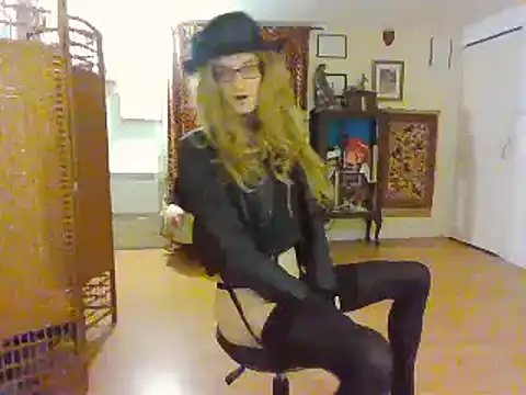 Ms Lilith online show from January 5, 2025, 7:39 pm