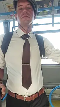 viraglaci18xh online show from September 22, 2025, 9:44 am