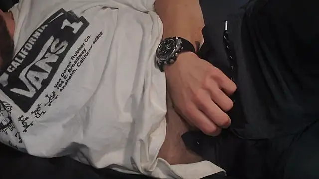 Snapshot of BigBearTrevNM chatting on December 11, 2024, 7:57 pm BigBearTrevNM online show from December 11, 2024, 7:57 pm