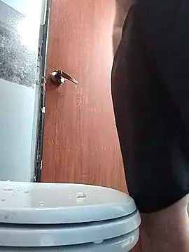 Mbooty86 online show from October 25, 2025, 4:13 pm