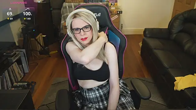 Snapshot of KelseyCobalt chatting on October 20, 2025, 8:20 pm KelseyCobalt online show from October 20, 2025, 8:20 pm