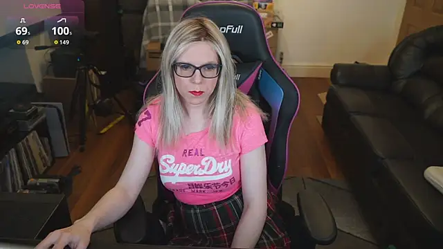 Snapshot of KelseyCobalt chatting on October 27, 2025, 8:13 pm KelseyCobalt online show from October 27, 2025, 8:13 pm