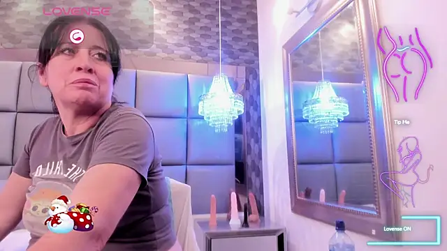 LADY HELLEN online show from November 25, 2025, 7:03 pm