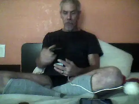 Snapshot of Biknight chatting on December 22, 2024, 4:50 am Biknight online show from December 22, 2024, 4:50 am