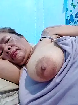 sexylizzy4u online show from October 14, 2025, 7:47 pm