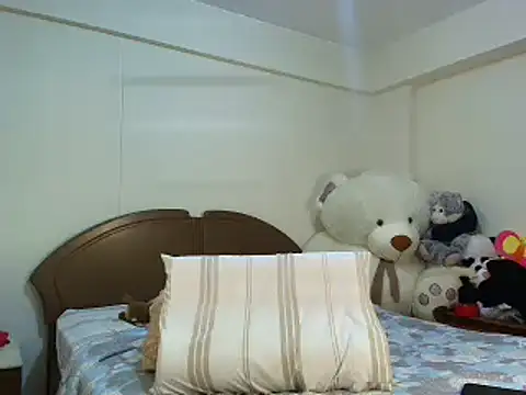 Snapshot of _dannyaldana_ chatting on January 18, 2025, 5:15 pm  dannyaldana  online show from January 18, 2025, 5:15 pm