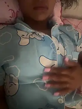 MagicalLiLs online show from July 8, 2026, 7:57 am