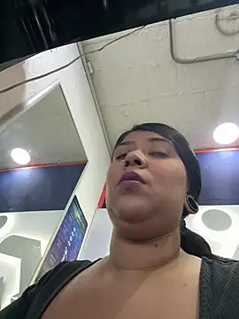 Snapshot of emilyjohanson chatting on January 22, 2025, 3:29 pm emilyjohanson online show from January 22, 2025, 3:29 pm