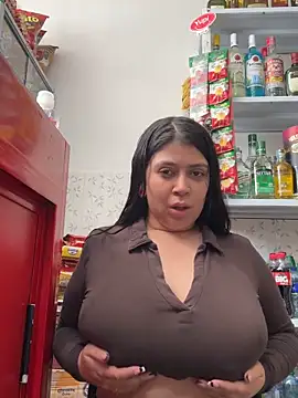 Snapshot of emilyjohanson chatting on December 18, 2025, 3:18 pm emilyjohanson online show from December 18, 2025, 3:18 pm