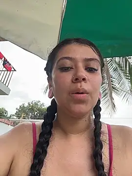 emilyjohanson online show from May 16, 2026, 3:11 pm
