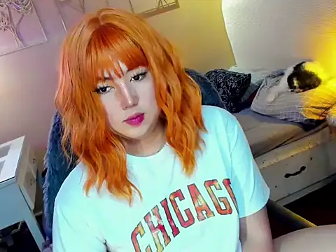 HOTnWILDalice online show from March 13, 2025, 9:32 am