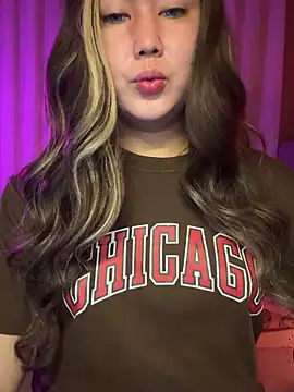 HOTnWILDalice online show from February 12, 2026, 3:45 am