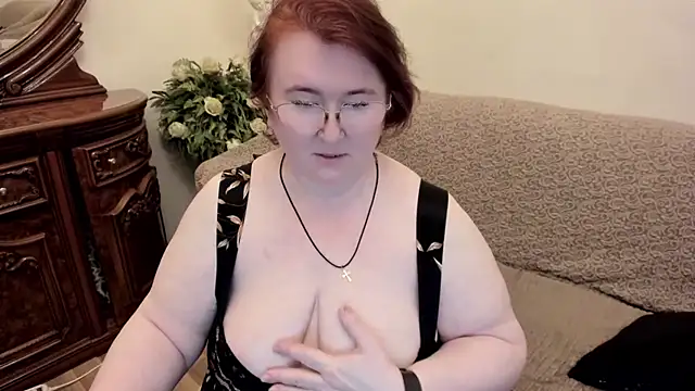 leiamillersonn online show from September 19, 2025, 7:03 pm