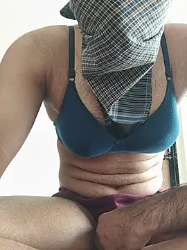 Babboy 24 online show from March 1, 2026, 7:32 am