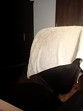 ZAHI WILLX online show from October 18, 2025, 12:13 am