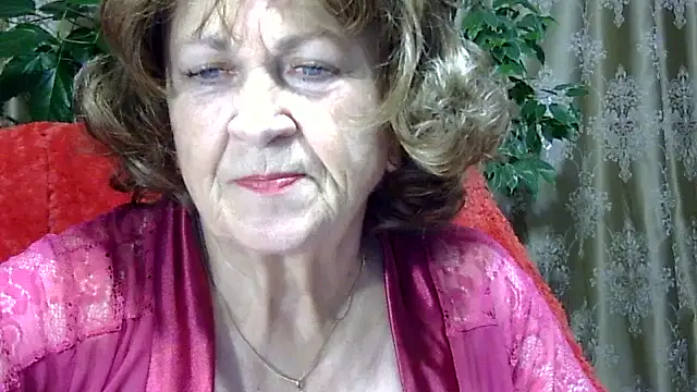 Snapshot of Emma52610 chatting on November 23, 2025, 12:38 pm Emma52610 online show from November 23, 2025, 12:38 pm