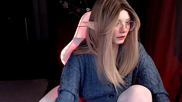 MissToree online show from February 25, 2025, 9:46 pm