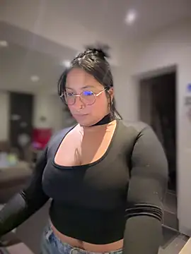 DannaaMeliza online show from December 7, 2024, 5:42 pm