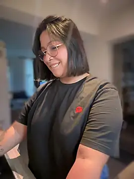 DannaaMeliza online show from December 13, 2024, 8:41 am