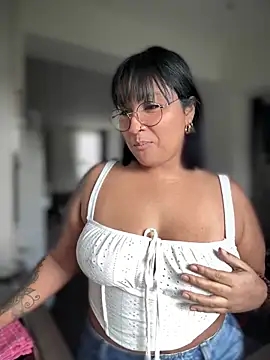 DannaaMeliza online show from December 19, 2024, 1:07 pm