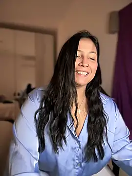 DannaaMeliza online show from March 5, 2025, 2:45 pm