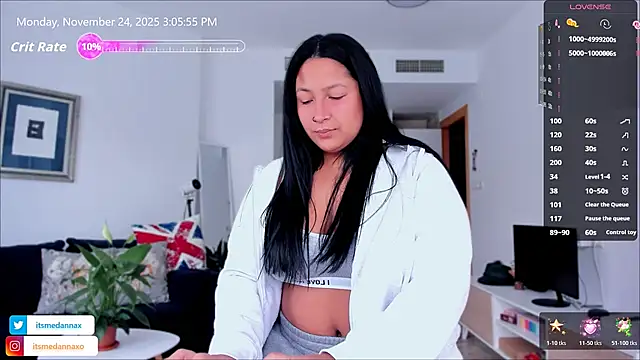 DannaaMeliza online show from November 24, 2025, 2:06 pm