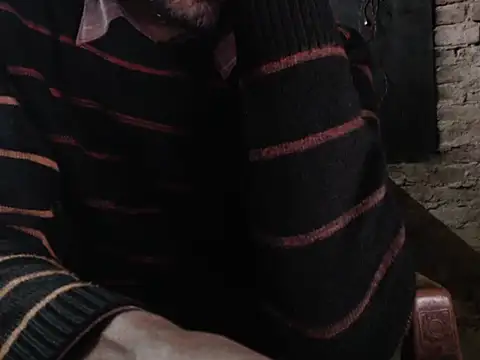 Snapshot of ThethunderPo chatting on January 6, 2025, 9:52 am ThethunderPo online show from January 6, 2025, 9:52 am