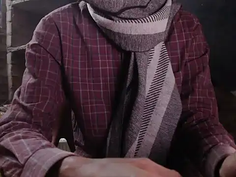 Snapshot of ThethunderPo chatting on February 20, 2025, 2:07 am ThethunderPo online show from February 20, 2025, 2:07 am