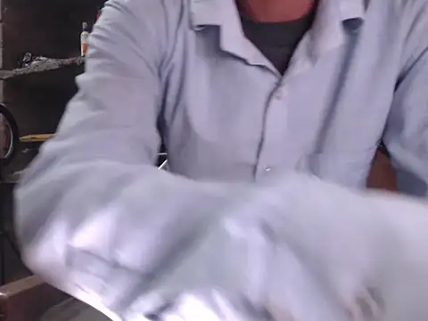 Snapshot of ThethunderPo chatting on February 25, 2025, 9:42 am ThethunderPo online show from February 25, 2025, 9:42 am