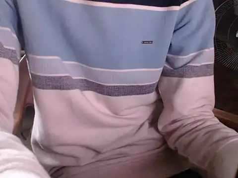 Snapshot of ThethunderPo chatting on February 28, 2025, 1:37 am ThethunderPo online show from February 28, 2025, 1:37 am