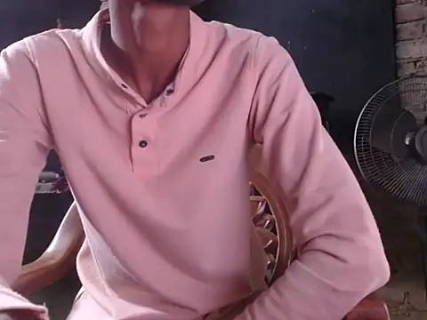 Snapshot of ThethunderPo chatting on February 28, 2025, 7:58 am ThethunderPo online show from February 28, 2025, 7:58 am