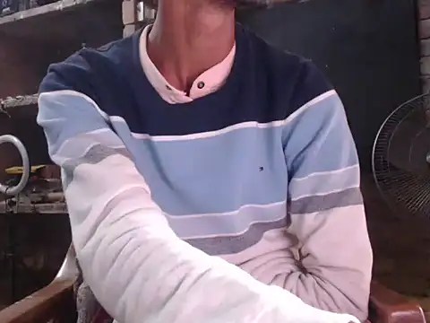 Snapshot of ThethunderPo chatting on March 2, 2025, 3:56 am ThethunderPo online show from March 2, 2025, 3:56 am