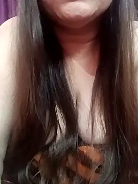 Snapshot of naughtymadam chatting on December 3, 2024, 7:10 am naughtymadam online show from December 3, 2024, 7:10 am