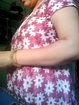 Snapshot of naughtymadam chatting on December 7, 2024, 6:32 am naughtymadam online show from December 7, 2024, 6:32 am